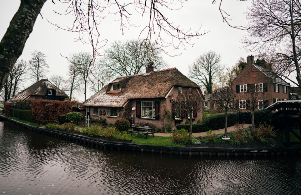 Wat kost een hotel in Giethoorn in oktober 2026 voor een weekend met 2 personen