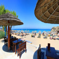 Agios Sostis centrum: rustig overnachten aan de baai van Laganas op Zakynthos