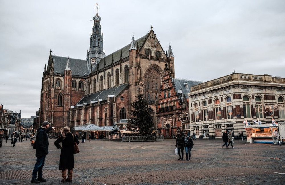 Wat kost een hotel in Haarlem in het Sinterklaasweekend van december 2026 voor 2 personen